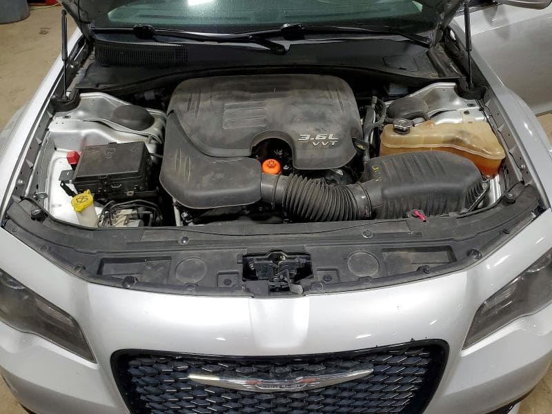 2019 CHRYSLER 300 TOURING 11