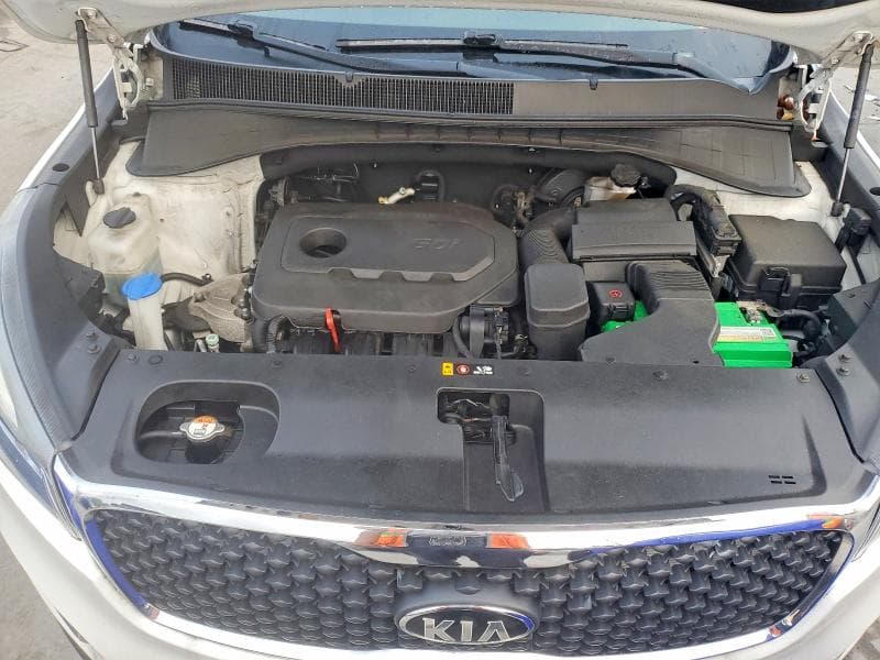 2017 KIA SORENTO LX 12