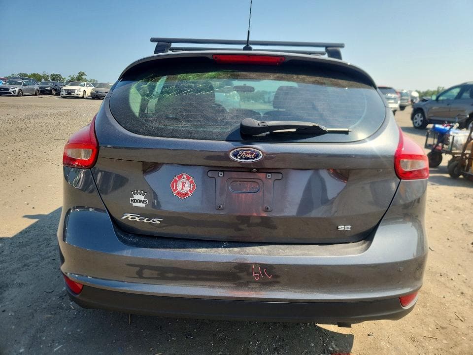 2017 FORD FOCUS SE 6
