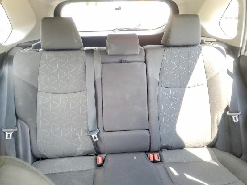 2021 TOYOTA RAV4 XLE 10