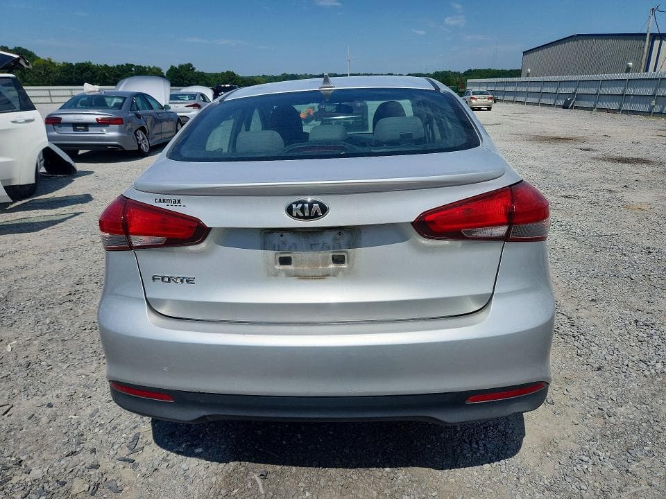 2018 KIA FORTE LX 6