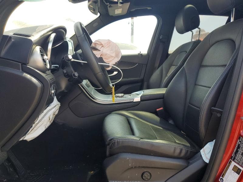 2018 MERCEDES-BENZ GLC 300 7