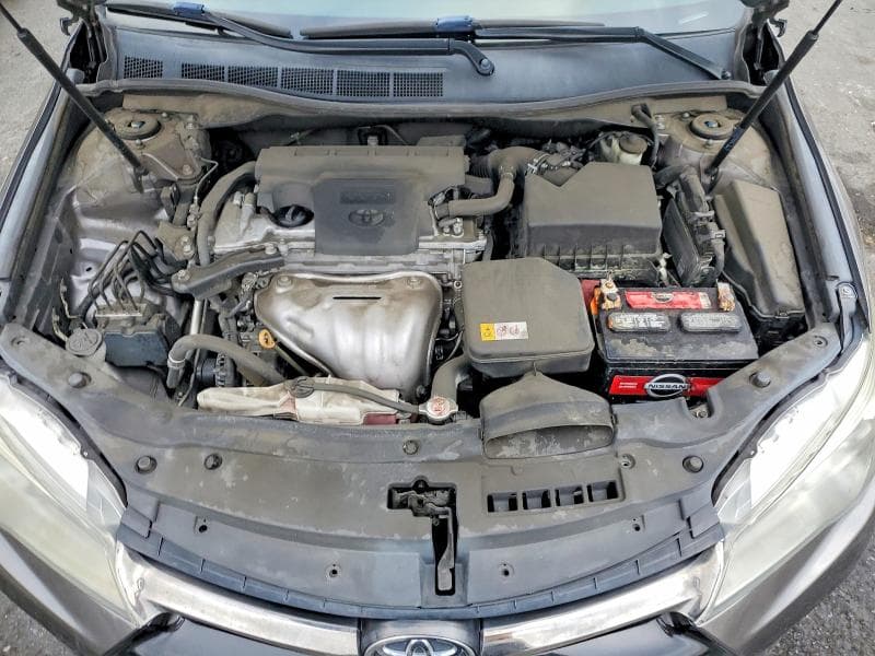 2017 TOYOTA CAMRY SE 11