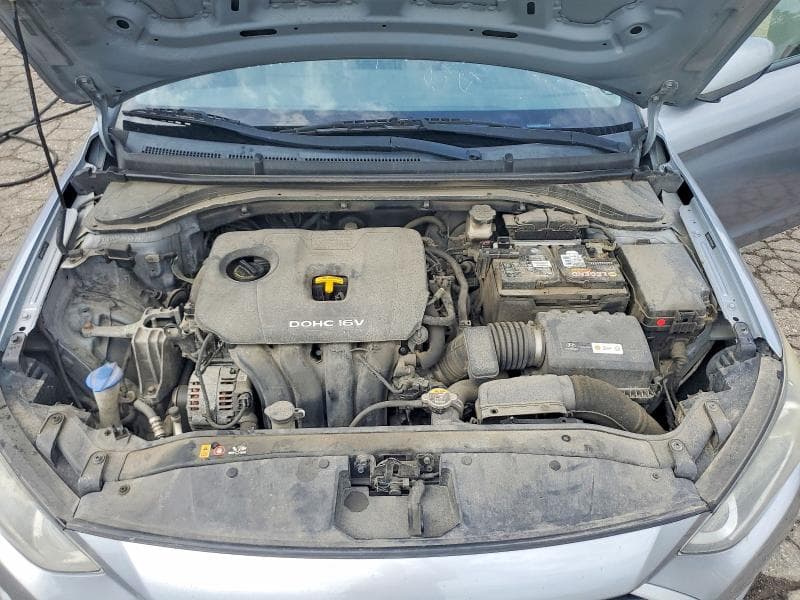 2017 HYUNDAI ELANTRA SE 11
