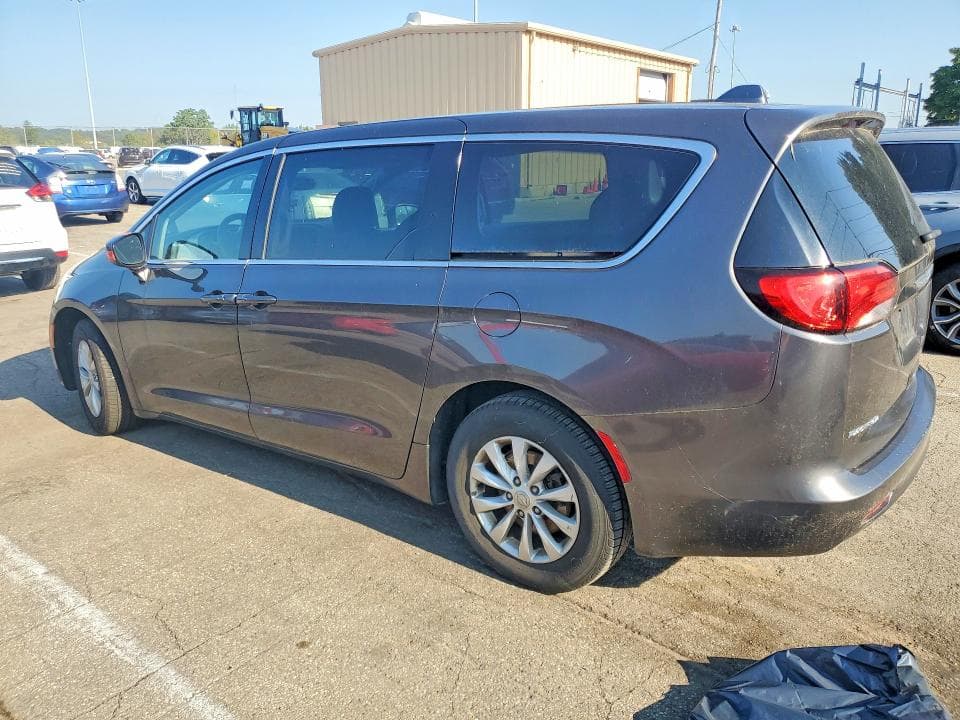 2017 CHRYSLER PACIFICA TOURING 2