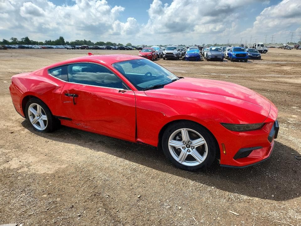 2026 FORD MUSTANG 4