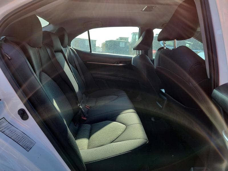 2020 TOYOTA CAMRY LE 10