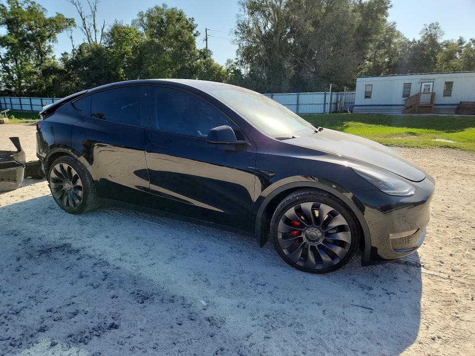 2021 TESLA MODEL Y 4