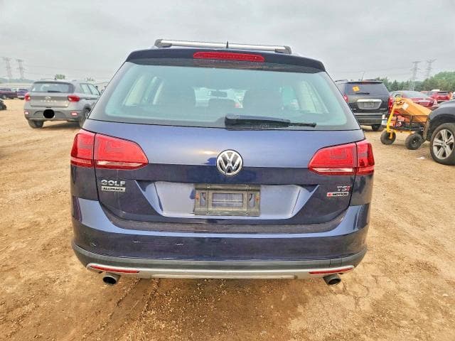 2017 VOLKSWAGEN GOLF ALLTRACK S 6