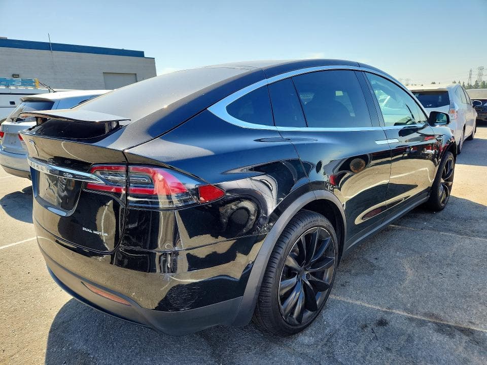 2020 TESLA MODEL X 3