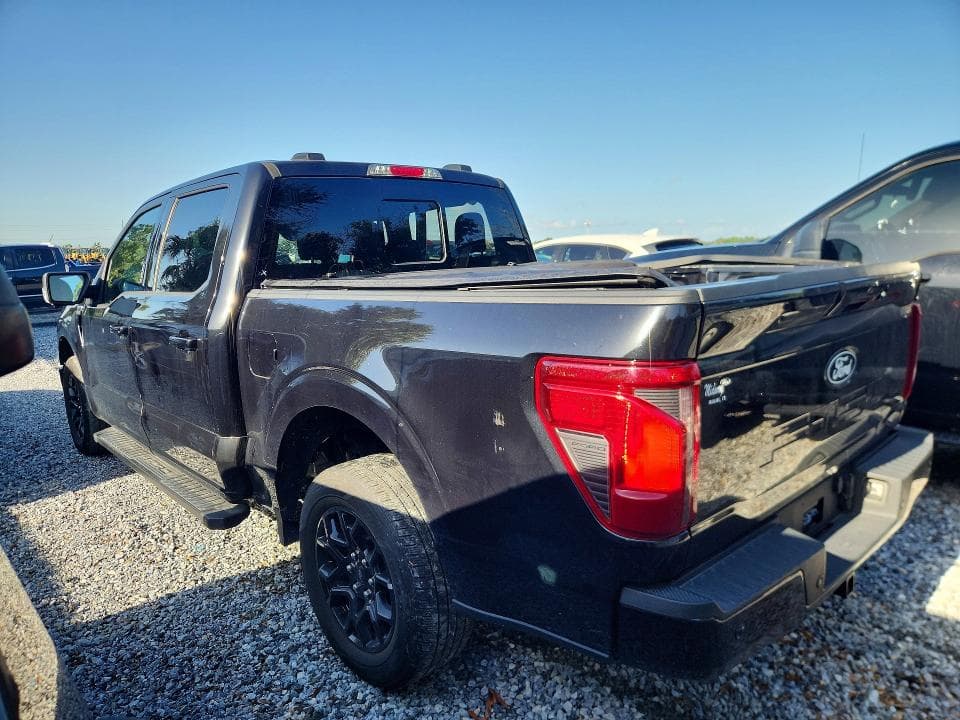 2024 FORD F150 XLT 2