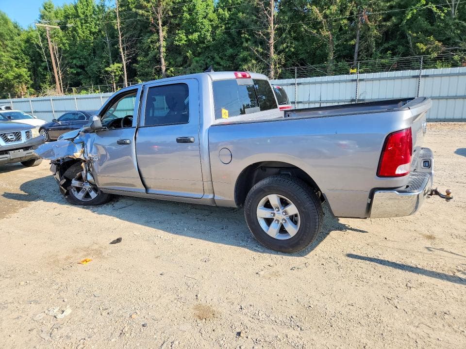 2023 RAM 1500 CLASSIC SLT 2