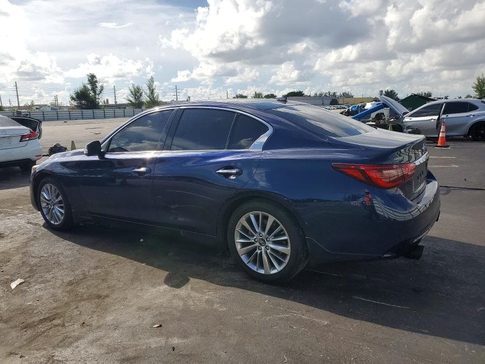 2021 INFINITI Q50 LUXE 2