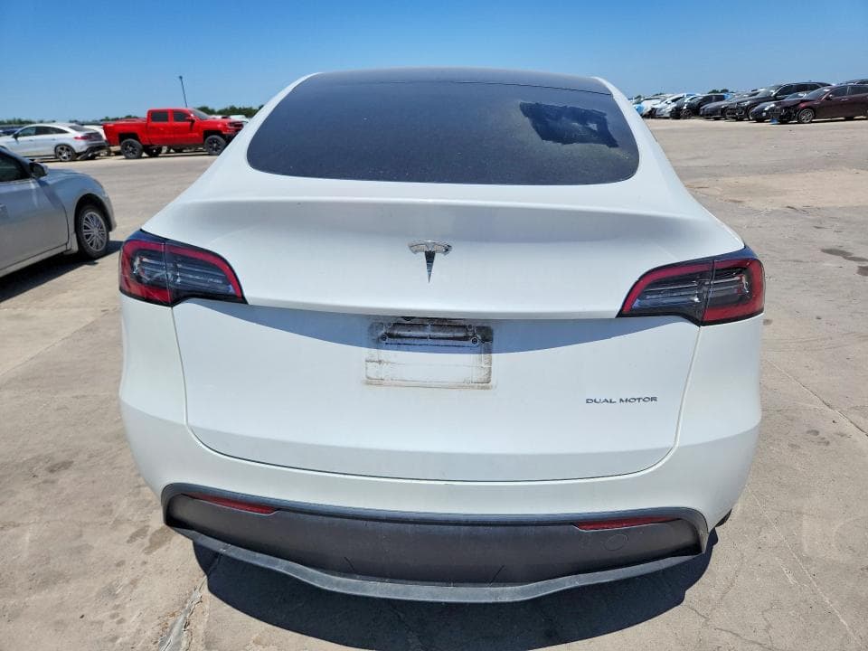 2023 TESLA MODEL Y 6