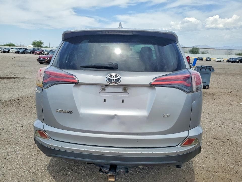 2018 TOYOTA RAV4 LE 6