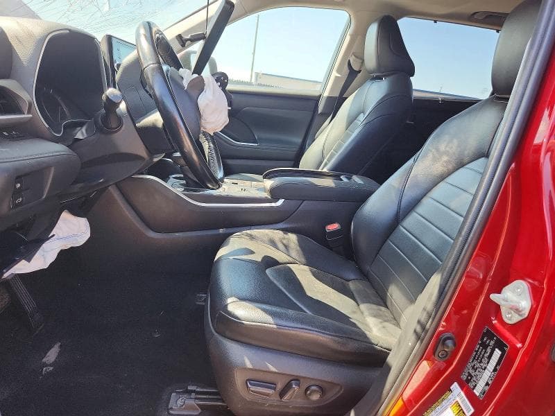 2021 TOYOTA HIGHLANDER XLE 7