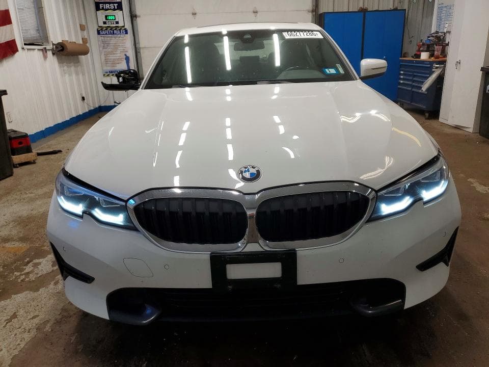 2021 BMW 32XI 5