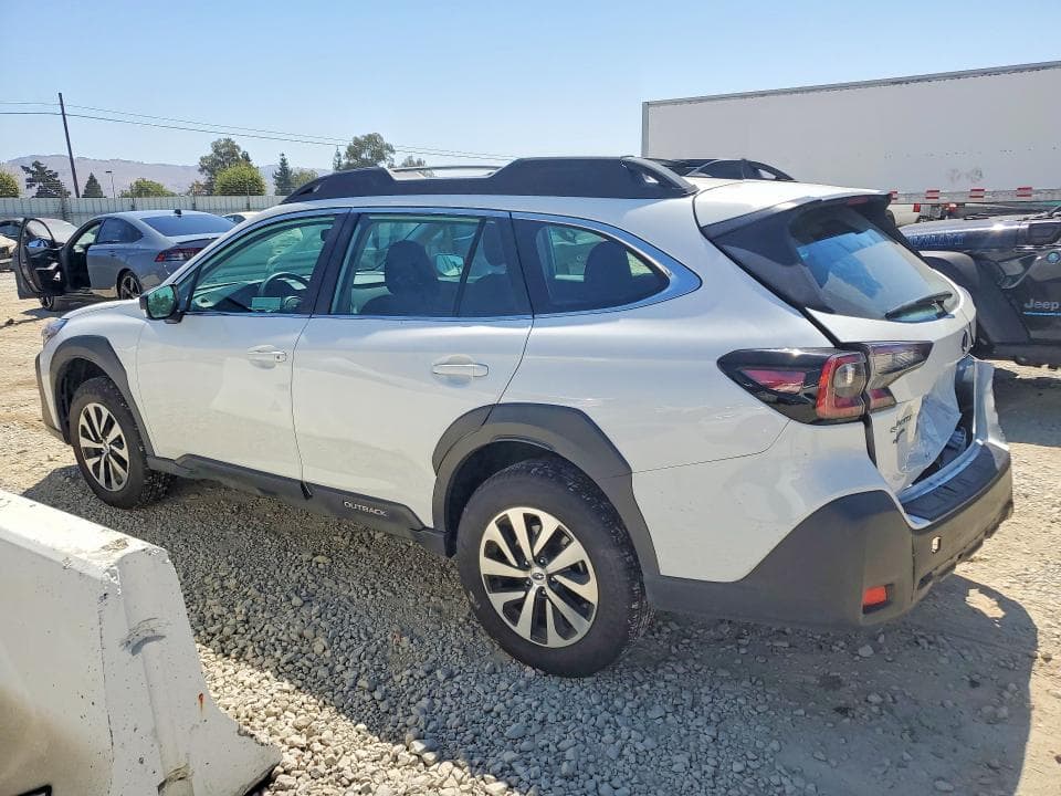 2025 SUBARU OUTBACK 2
