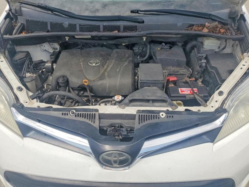 2020 TOYOTA SIENNA LE 12