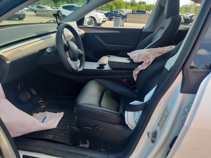 2024 TESLA MODEL Y 7