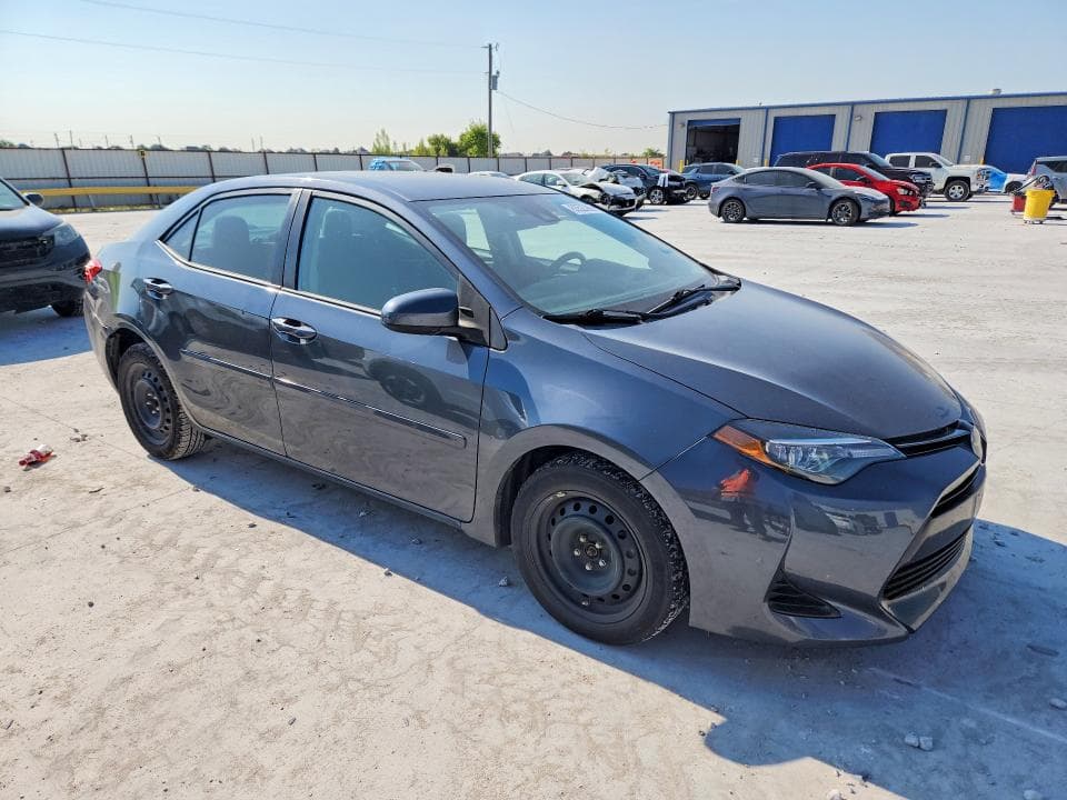 2017 TOYOTA COROLLA LE 4