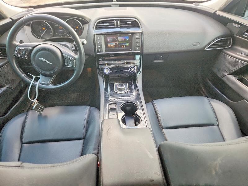 2017 JAGUAR XE PREMIUM 8