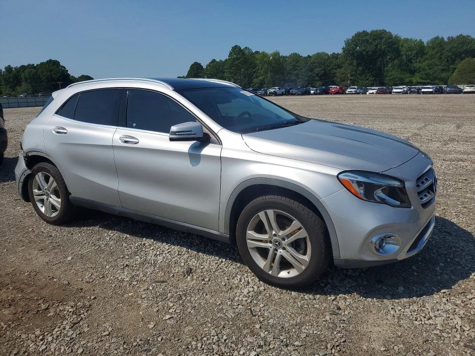 2018 MERCEDES-BENZ GLA 250 4MATIC 4