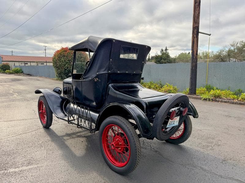 1924 FORD MODEL-T 3