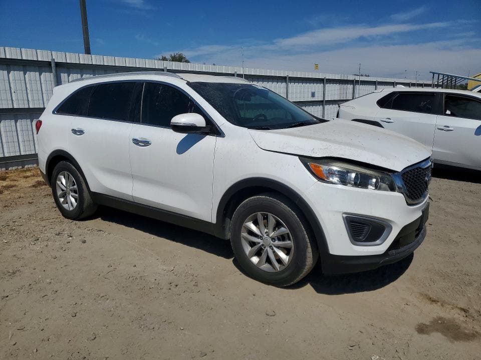 2018 KIA SORENTO LX 4