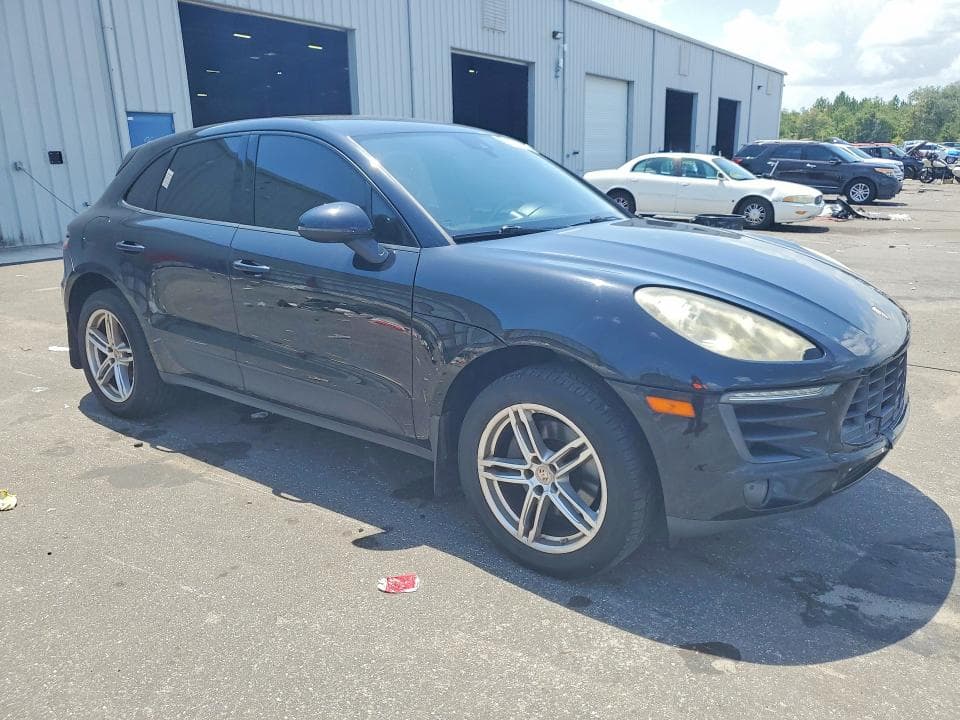 2017 PORSCHE MACAN 4