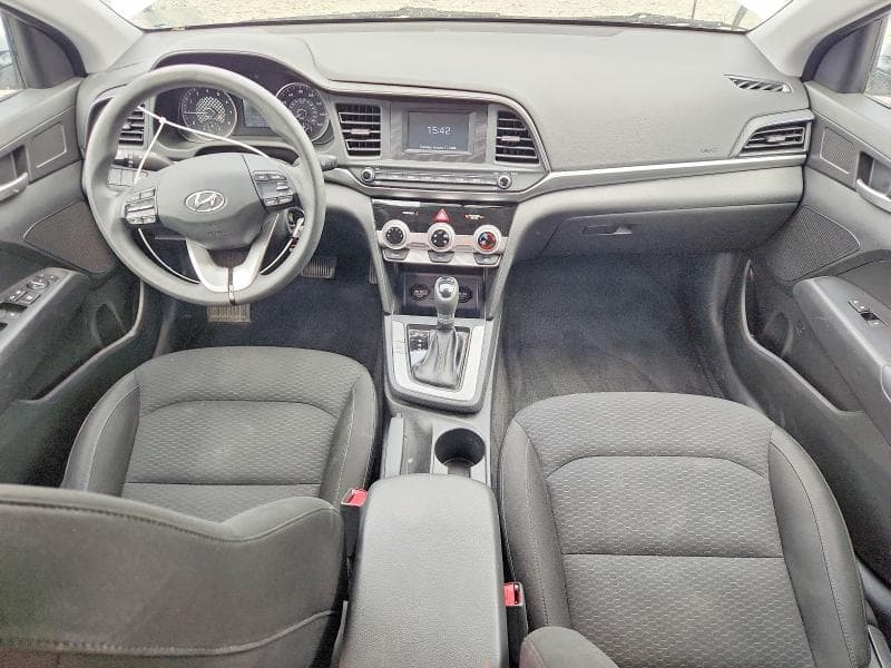 2019 HYUNDAI ELANTRA SE 8