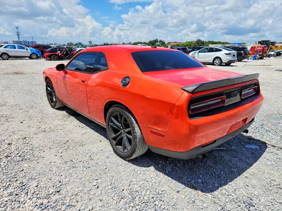 2017 DODGE CHALLENGER SXT 2