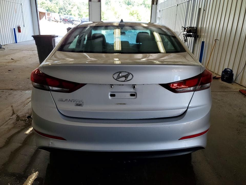 2017 HYUNDAI ELANTRA SE 6