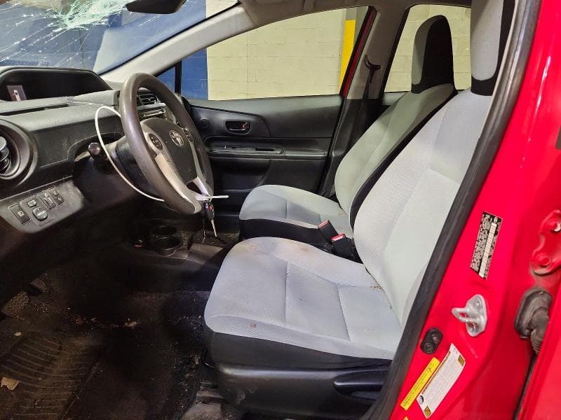 2017 TOYOTA PRIUS C ONE 7
