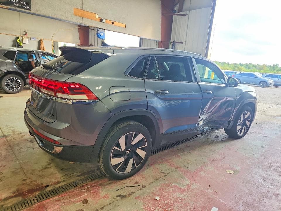 2025 VOLKSWAGEN ATLAS CROSS SPORT SE 3