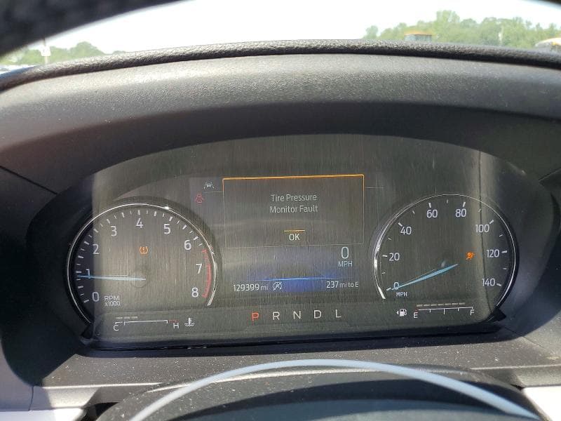 2021 FORD EXPLORER XLT 9