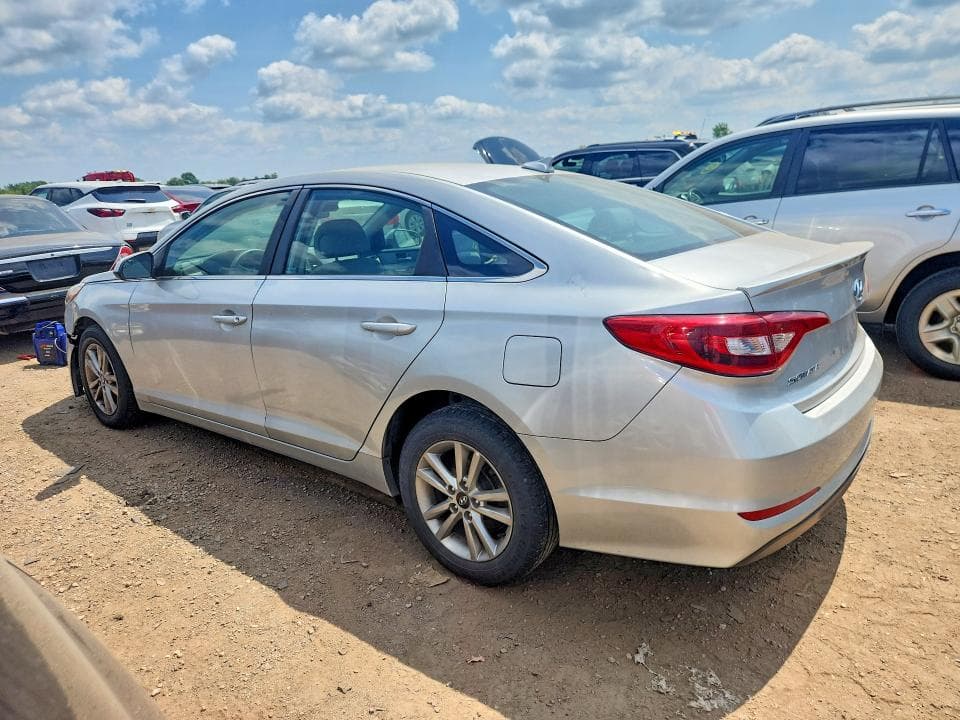 2017 HYUNDAI SONATA SE 2