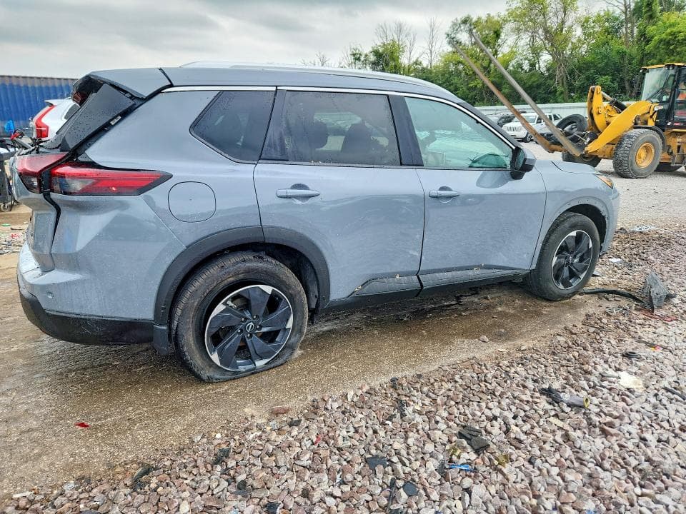 2026 NISSAN ROGUE SV 3