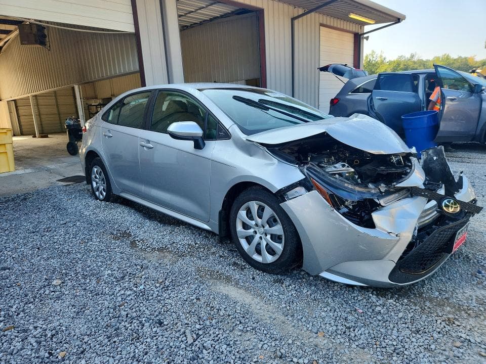 2020 TOYOTA COROLLA LE 4