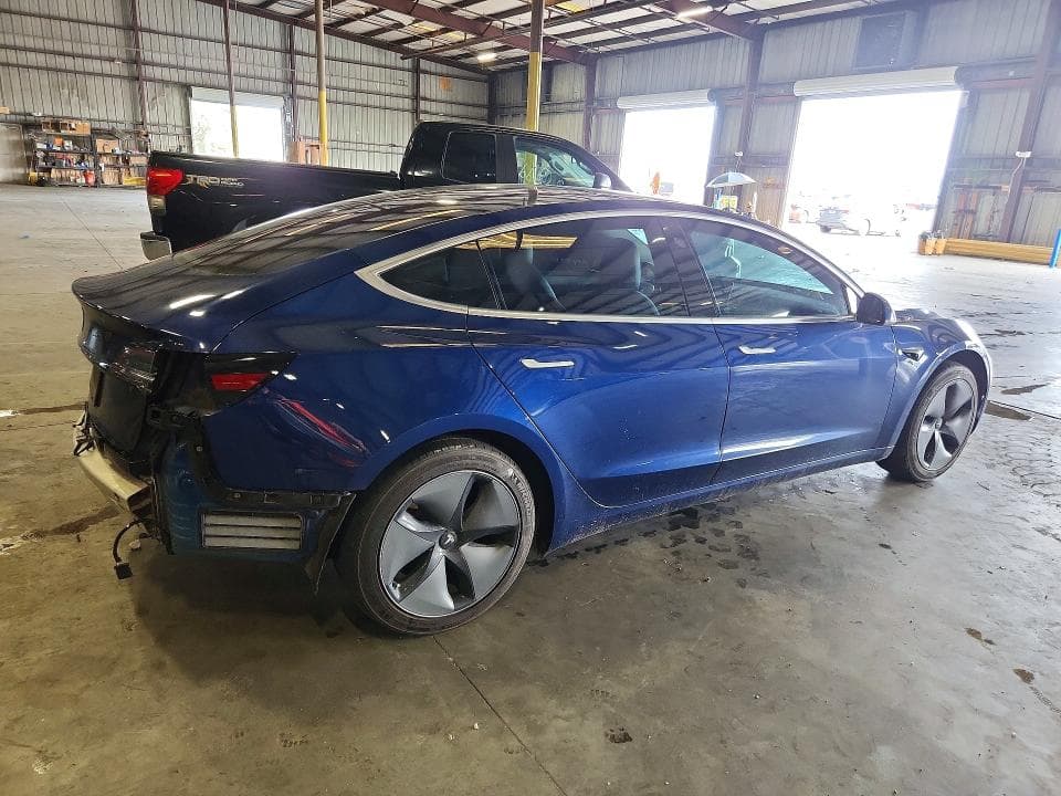 2020 TESLA MODEL 3 3