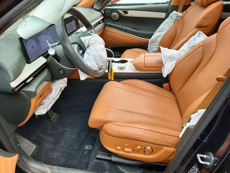 2025 GENESIS GV80 ADVANCED 7