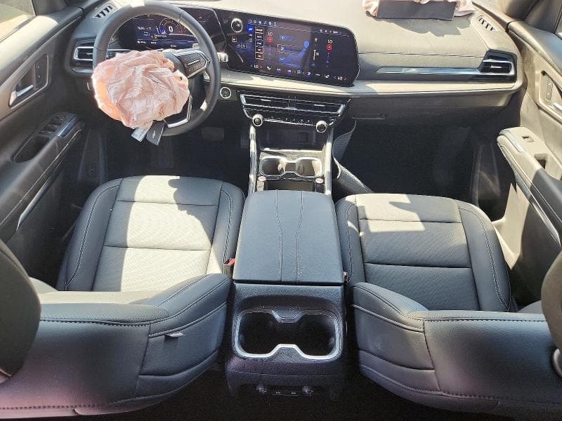 2026 CHEVROLET TRAVERSE LT 8
