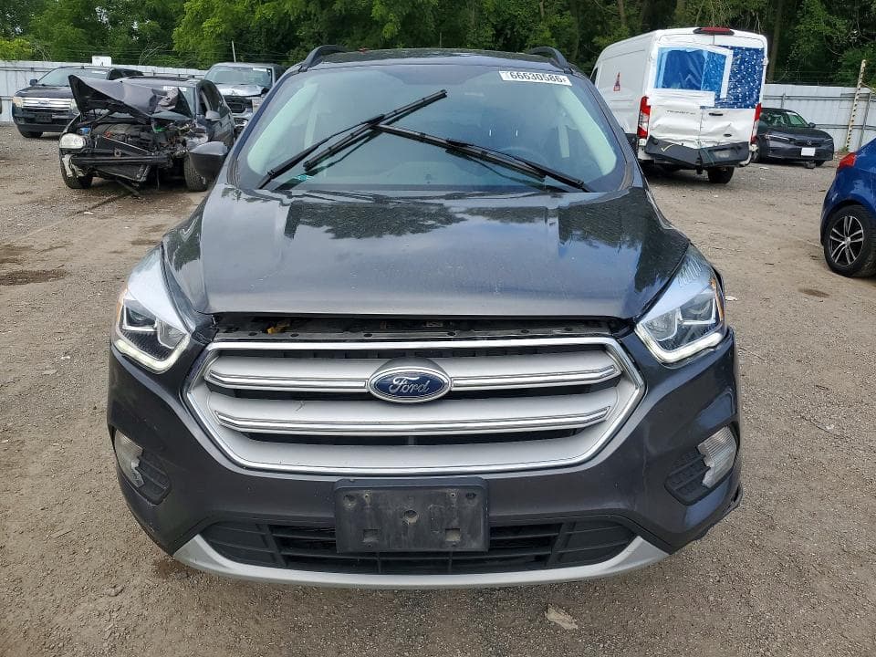 2018 FORD ESCAPE SEL 5