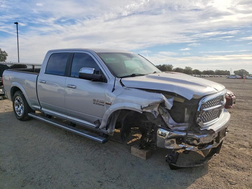2017 RAM 1500 LARAMIE 4