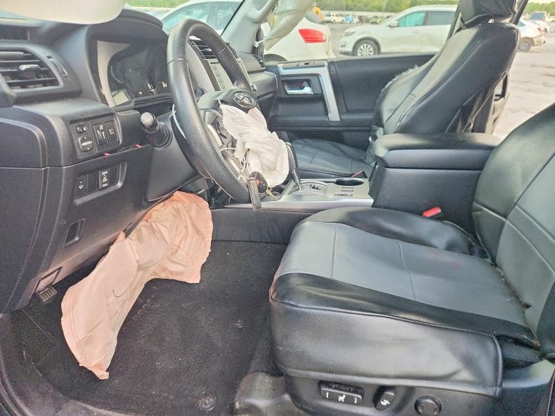 2020 TOYOTA 4RUNNER SR5 7