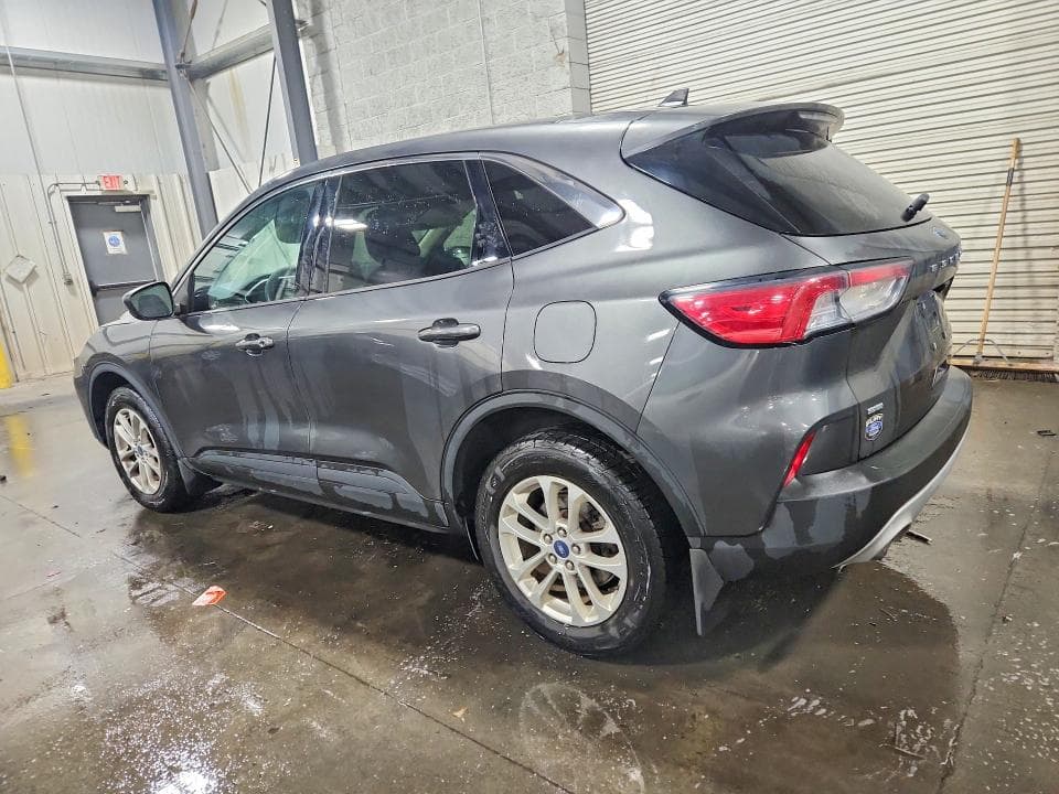 2020 FORD ESCAPE SE 2