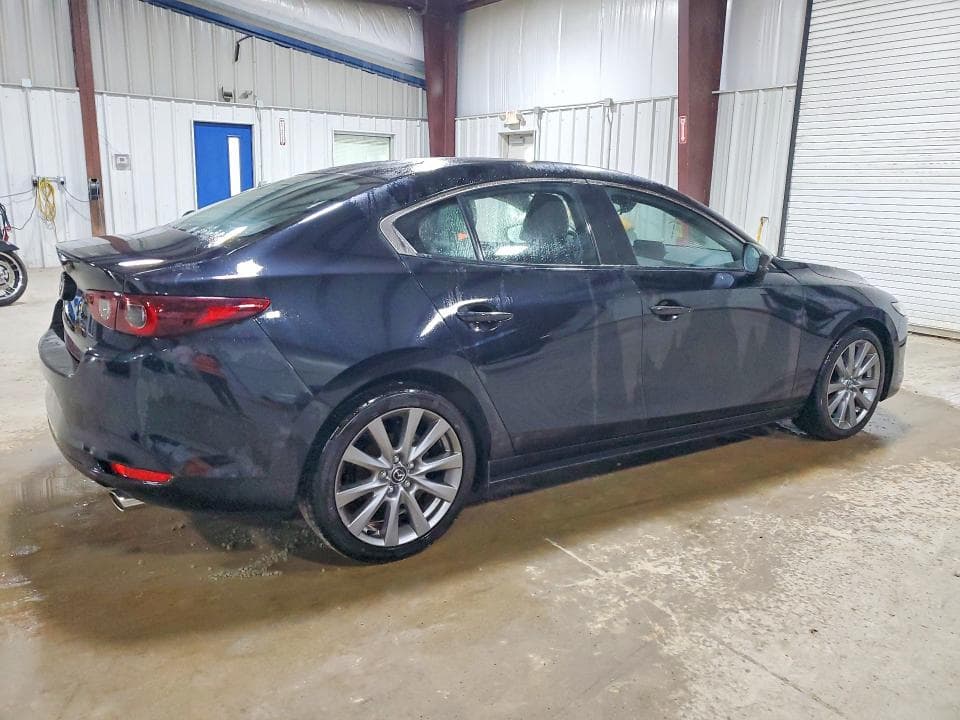 2022 MAZDA 3 SELECT 3