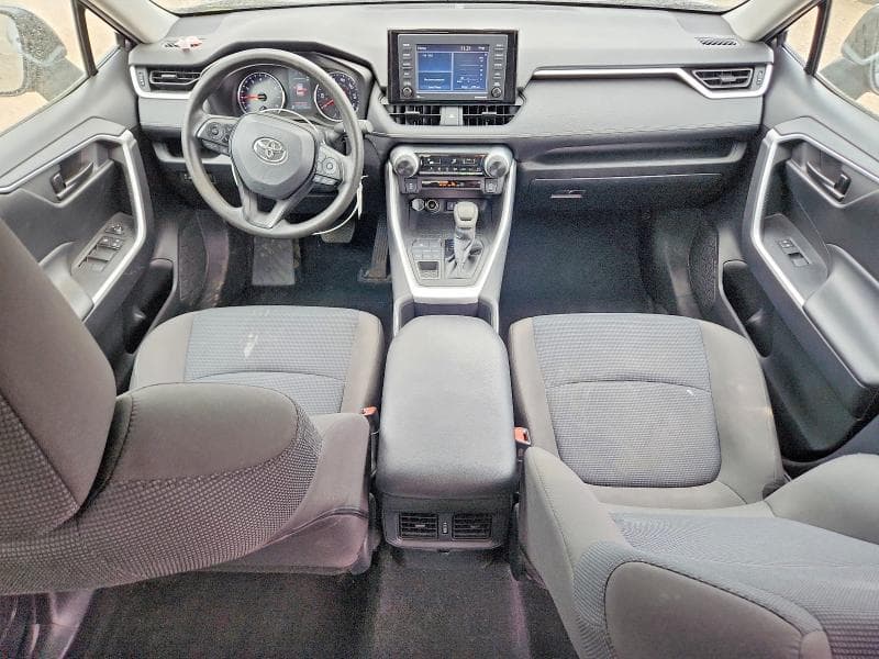 2022 TOYOTA RAV4 LE 8