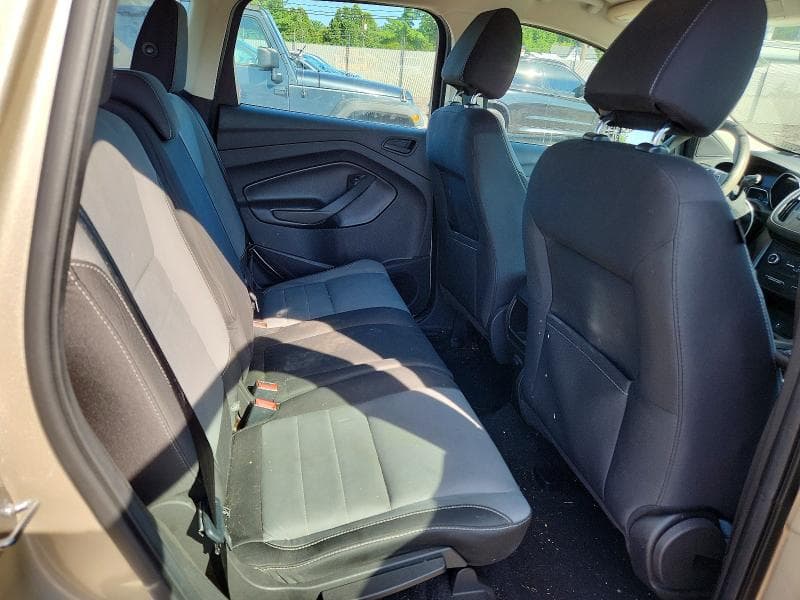 2017 FORD ESCAPE S 11