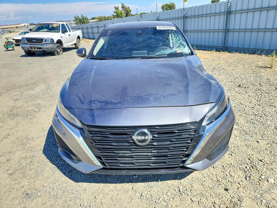 2023 NISSAN ALTIMA SV 5
